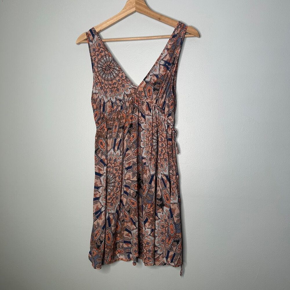 Luli Fama LA REINA DEL SUR - V Neck Short Dress - Picture 5 of 10